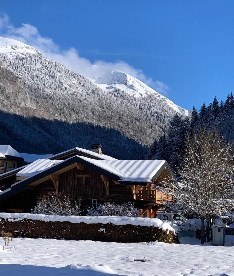 Le Petit Chalet De มงทริองด์ ภายนอก รูปภาพ