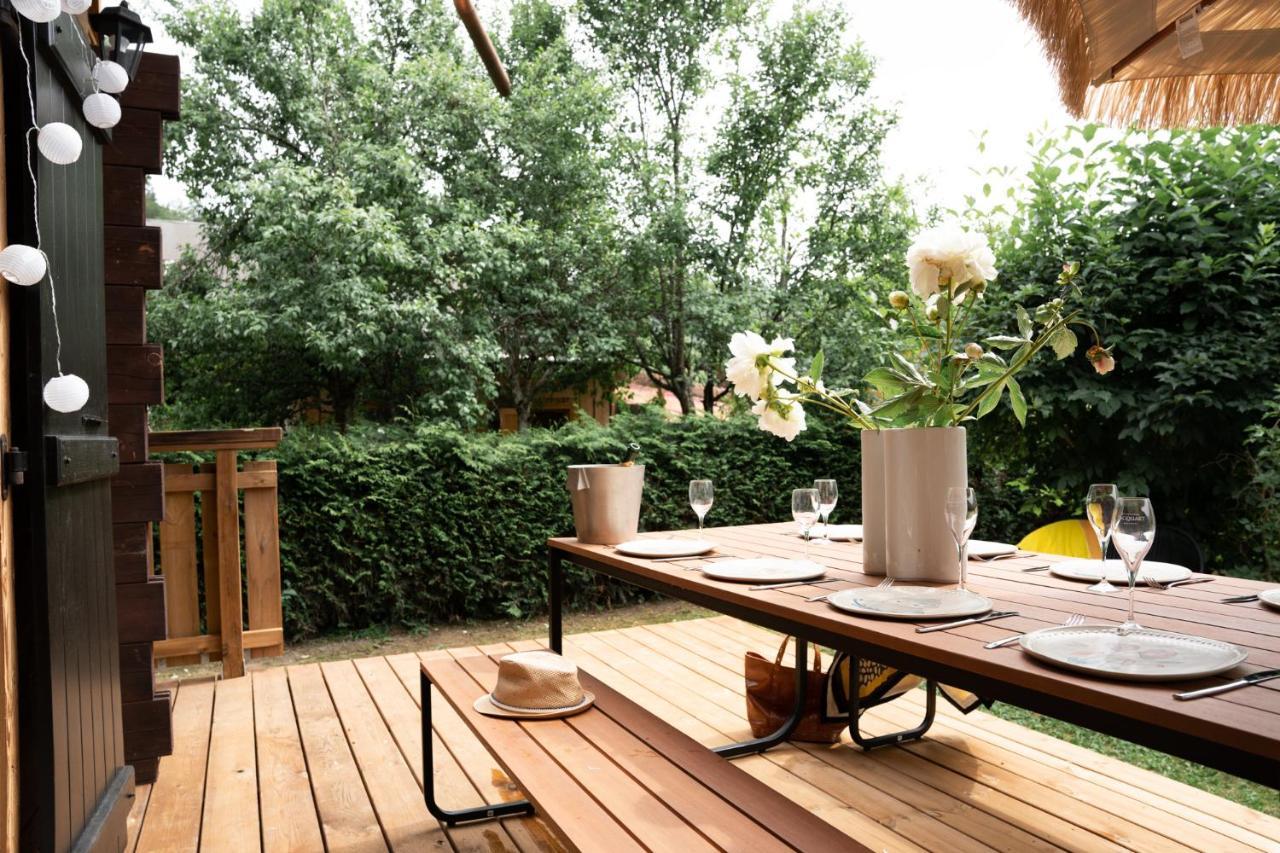 Le Petit Chalet De มงทริองด์ ภายนอก รูปภาพ
